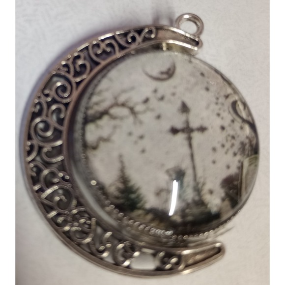 Halloween Witchcraft  2 Sided Moon Fidget Pendant -Witches/Cemetary - Picture 2 of 2